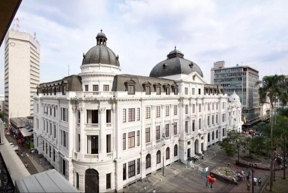 Hotel Royal Plaza กาลี ภายนอก รูปภาพ